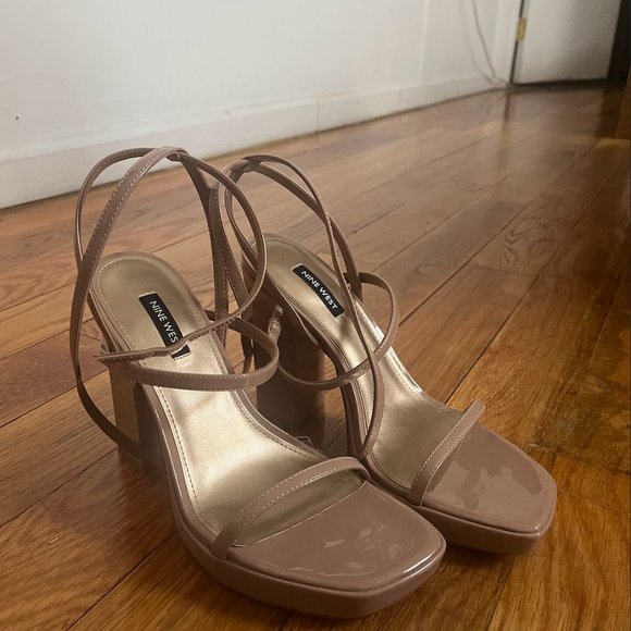 Nude Platform Block Heels Nine West - Picture 5 of 9